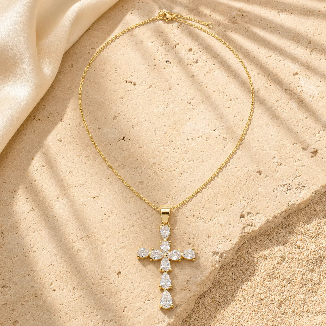 18K Gold Plated Glossy Cross Link Chain Necklace with Zircon