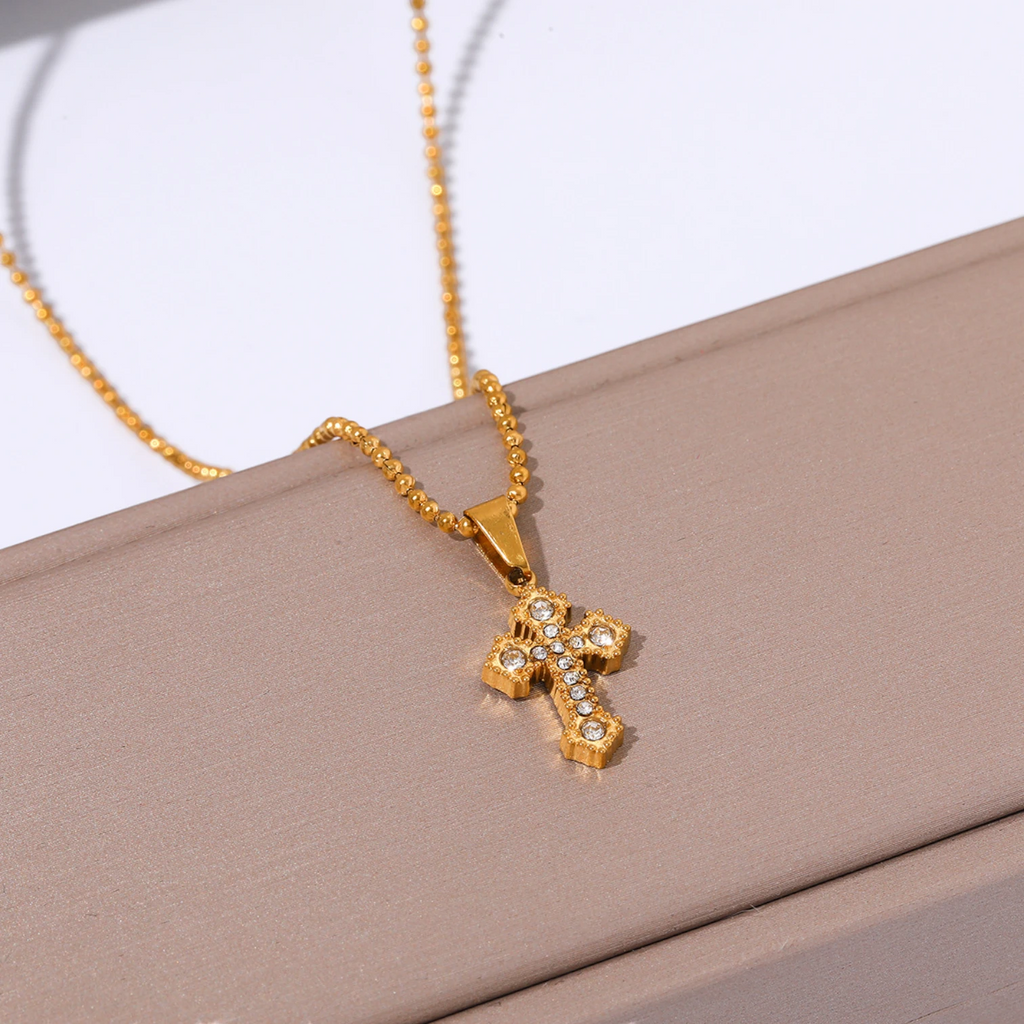 Chic Cross Pendant Necklace in 316L Stainless Steel – 18K Gold PVD Plated