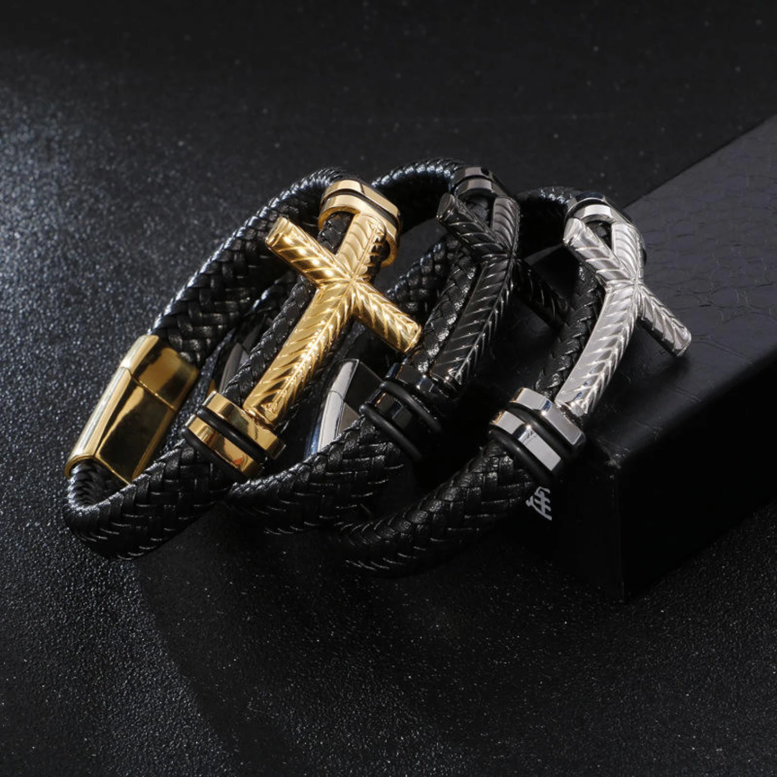 Fashion Punk Cross Leather Bracelet for Men – Stainless Steel Design