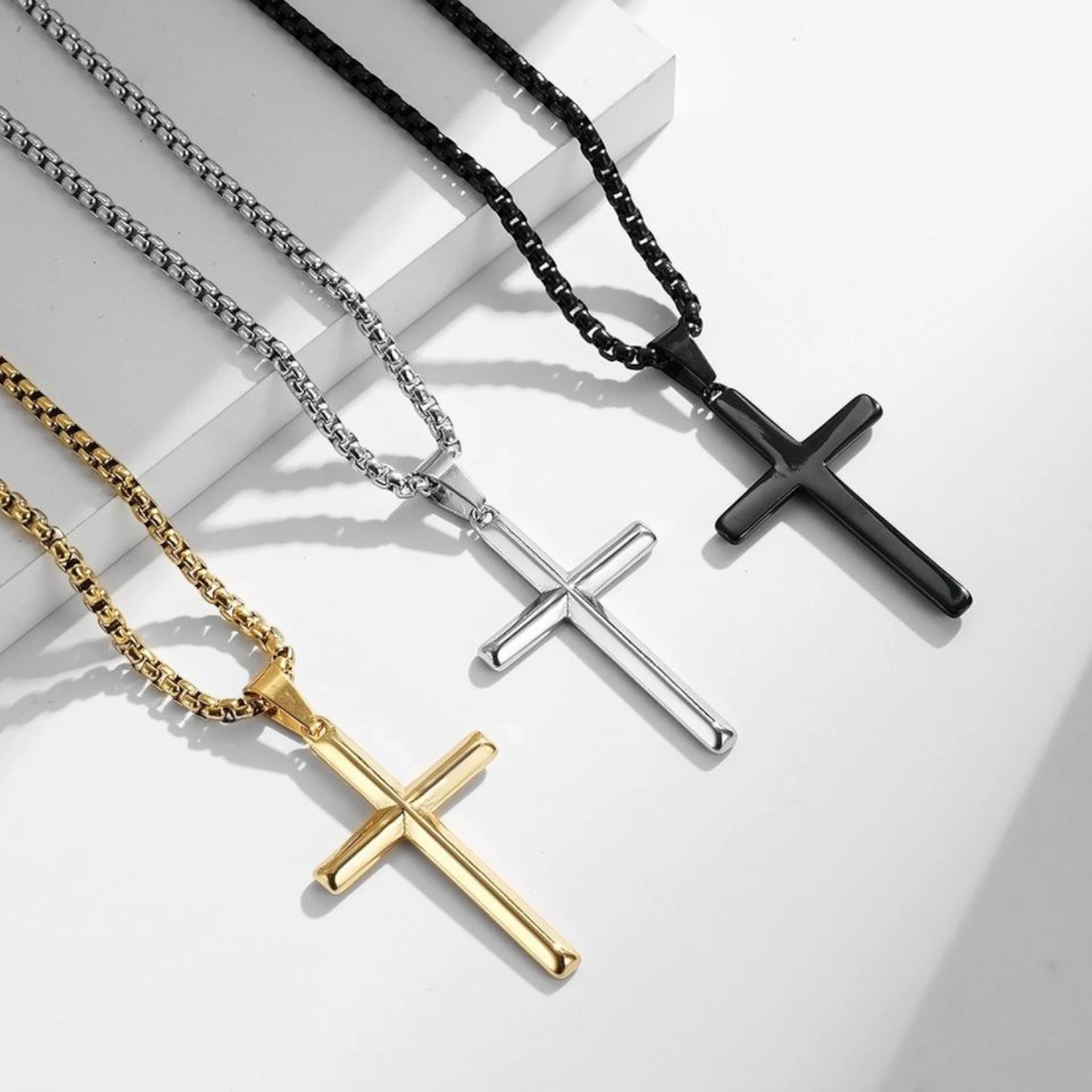 Minimalist Cross Necklace for Men – Christian Fashion Pendant