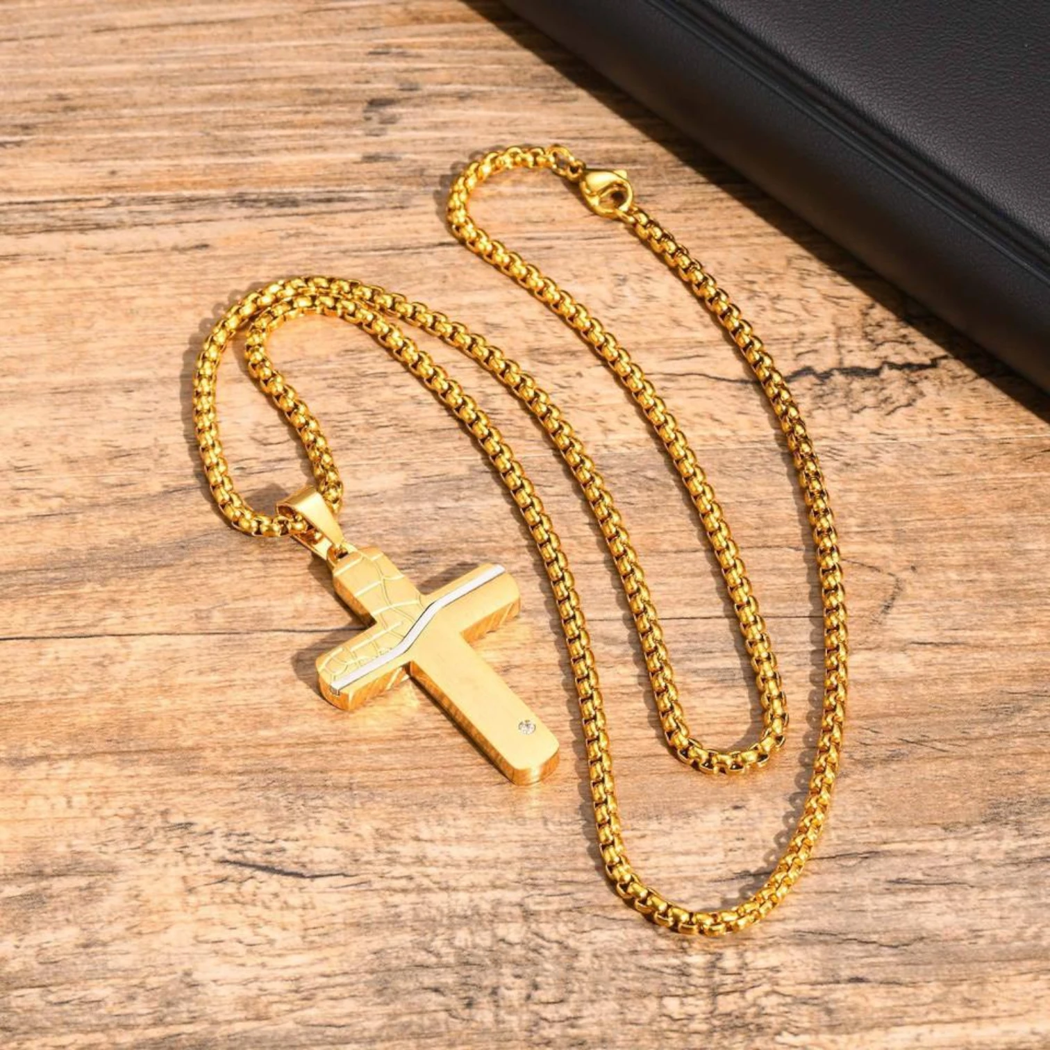 Punk Cracked Cross Pendant Necklace – Stainless Steel Zircon Jewelry